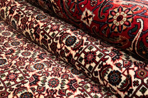 Surface texture of New Bijar rug with natural Wool and intricate pattern