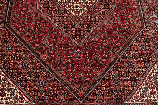 Corner detail of New Bijar rug showing border pattern and Wool pile
