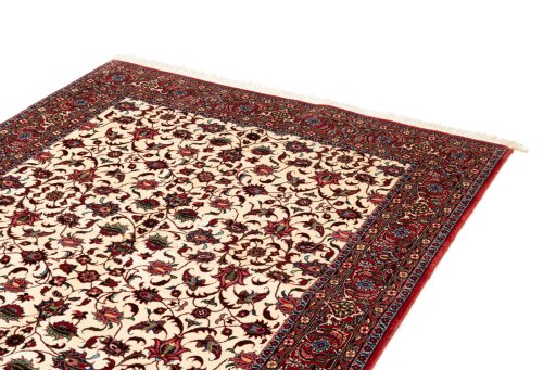 Surface texture of New Bijar rug with natural Wool and intricate pattern