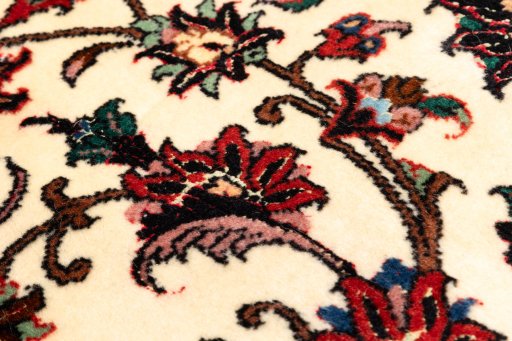 Surface texture of New Bijar rug with natural Wool and intricate pattern