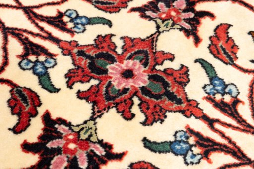 Surface texture of New Bijar rug with natural Wool and intricate pattern