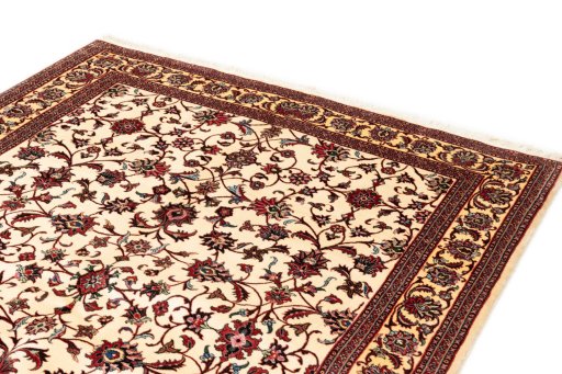 Surface texture of New Bijar rug with natural Wool and intricate pattern