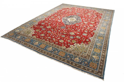 Surface texture of 1970s Ghom rug with natural Wool and intricate pattern