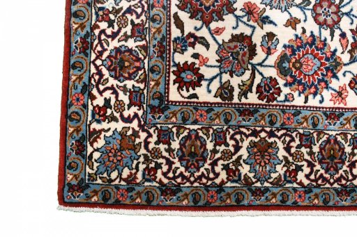 Close-up detail of 1950s Ghom rug from Iran / Persia showing Wool weave