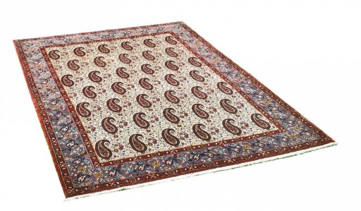 Corner detail of 1950s Ghom rug showing border pattern and Wool pile