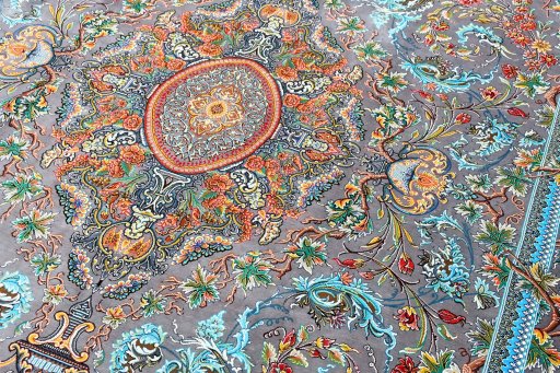 Corner detail of New Ghom rug showing border pattern and Silk pile