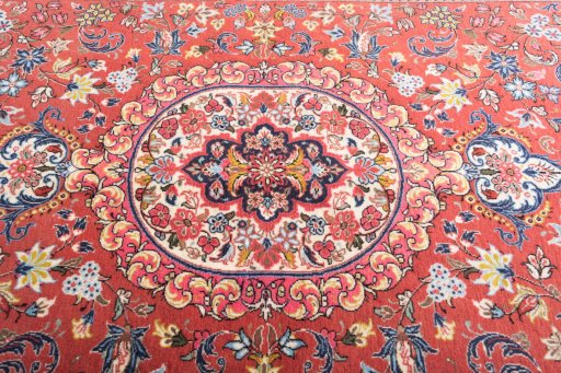 Central medallion detail of New Ghom rug from Iran / Persia