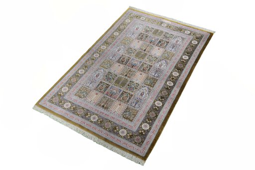 Corner detail of New Ghom rug showing border pattern and Silk pile
