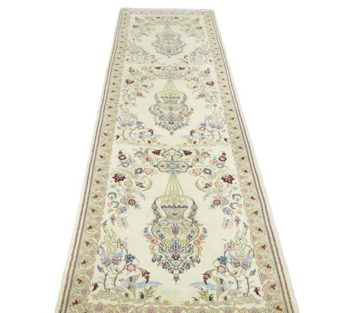Surface texture of New Ghom rug with natural Cork and intricate pattern