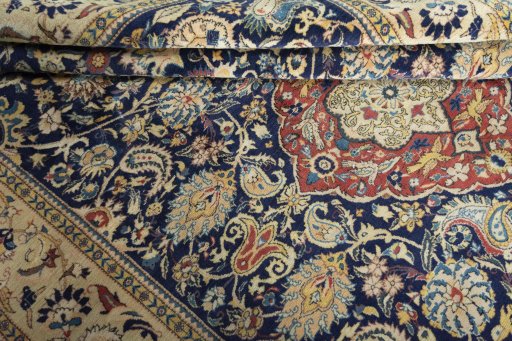 Close-up detail of New Ghom rug from Iran / Persia showing Cork weave