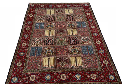 Surface texture of New Ghom rug with natural Wool and intricate pattern