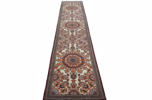 Surface texture of New Ghom rug with natural Cork and intricate pattern