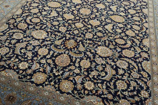 Close-up detail of 1950s Ghom rug from Iran / Persia showing Cork weave