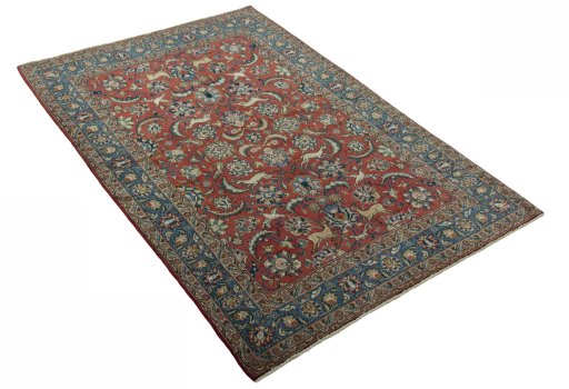 Close-up detail of 1970s Ghom rug from Iran / Persia showing Wool weave