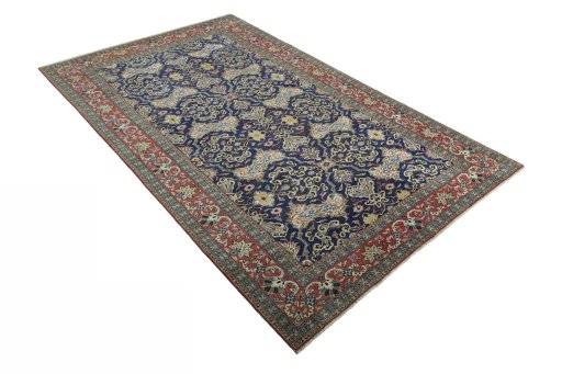 Close-up detail of 1970s Ghom rug from Iran / Persia showing Cork weave