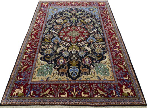 Surface texture of New Ghom rug with natural Cork and intricate pattern