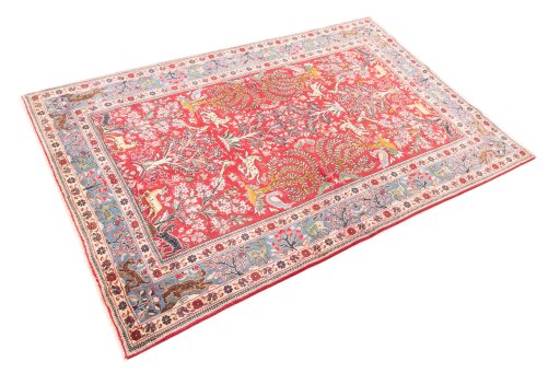 Close-up detail of 1988s Ghom rug from Iran / Persia showing Wool weave