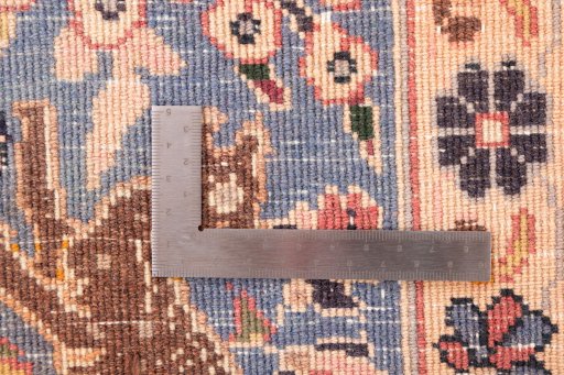 Close-up detail of 1975s Ghom rug from Iran / Persia showing Wool weave