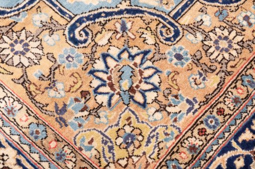 Close-up detail of 1975s Ghom rug from Iran / Persia showing Wool weave