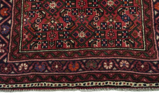 Central medallion detail of New Hoseinabad rug from Iran / Persia