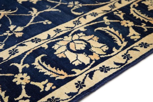 Central medallion detail of 1980s Isfahan rug from Iran / Persia