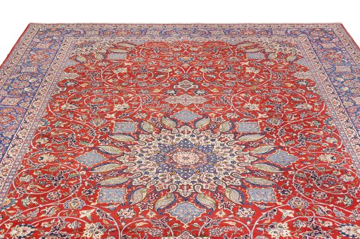 Close-up detail of 1930s Isfahan rug from Iran / Persia showing Wool weave