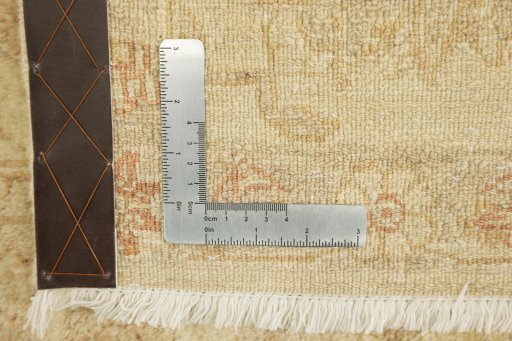 Corner detail of New Isfahan rug showing border pattern and Wool pile