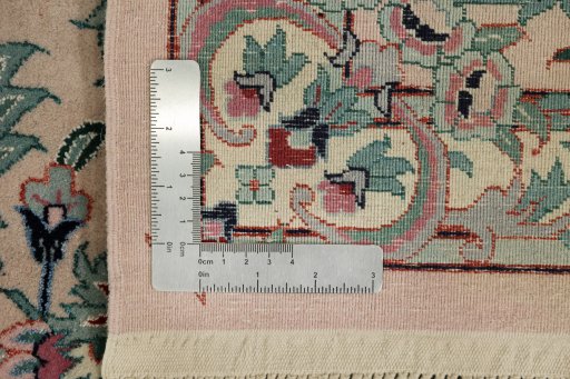 Corner detail of New Isfahan rug showing border pattern and Wool pile