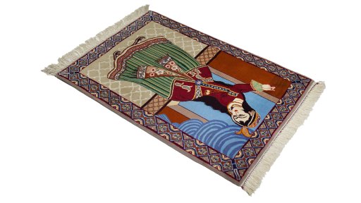 Corner detail of 1990s Isfahan rug showing border pattern and Wool pile