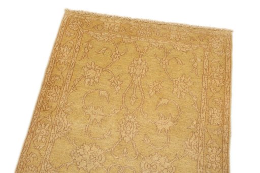 Surface texture of New Isfahan rug with natural Wool and intricate pattern