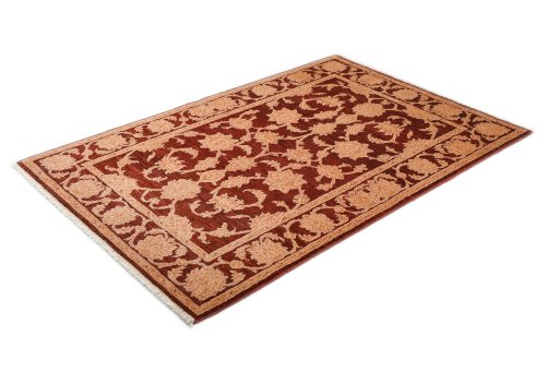 Corner detail of New Isfahan rug showing border pattern and Wool pile