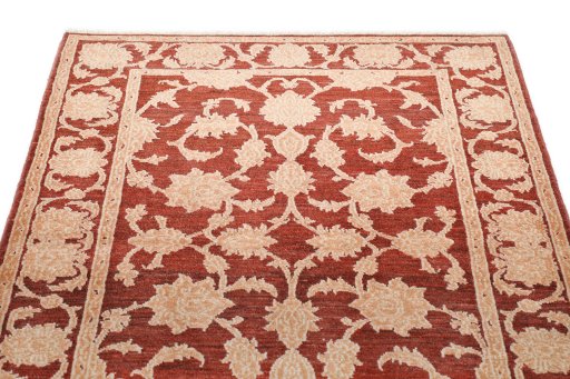 Surface texture of New Isfahan rug with natural Wool and intricate pattern