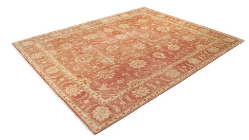 Corner detail of New Isfahan rug showing border pattern and Wool pile