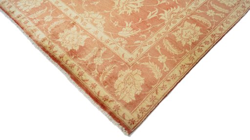 Surface texture of New Isfahan rug with natural Wool and intricate pattern