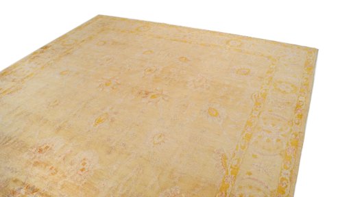 Surface texture of New Isfahan rug with natural Wool and intricate pattern
