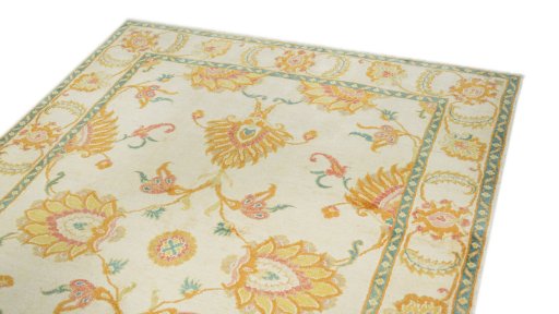 Surface texture of New Isfahan rug with natural Wool and intricate pattern