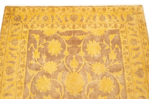 Surface texture of New Isfahan rug with natural Wool and intricate pattern
