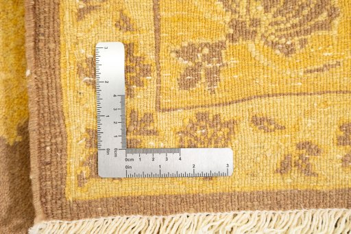 Close-up detail of New Isfahan rug from Iran / Persia showing Wool weave
