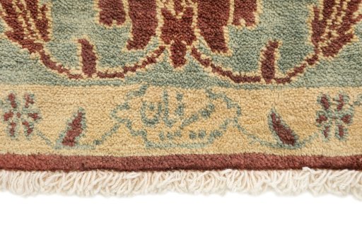 Close-up detail of New Isfahan rug from Iran / Persia showing Wool weave