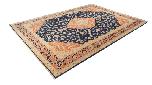 Corner detail of New Isfahan rug showing border pattern and Wool pile