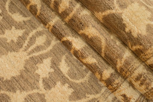 Corner detail of New Isfahan rug showing border pattern and Wool pile