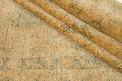 Close-up detail of New Isfahan rug from Iran / Persia showing Wool weave