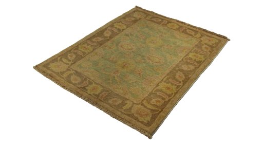 Corner detail of New Isfahan rug showing border pattern and Wool pile