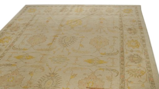 Surface texture of New Isfahan rug with natural Wool and intricate pattern