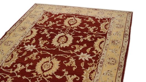 Surface texture of New Isfahan rug with natural Wool and intricate pattern