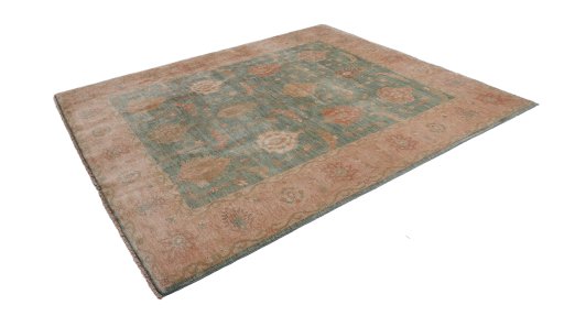 Corner detail of New Isfahan rug showing border pattern and Wool pile