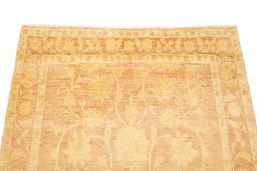 Surface texture of 1980s Isfahan rug with natural Wool and intricate pattern