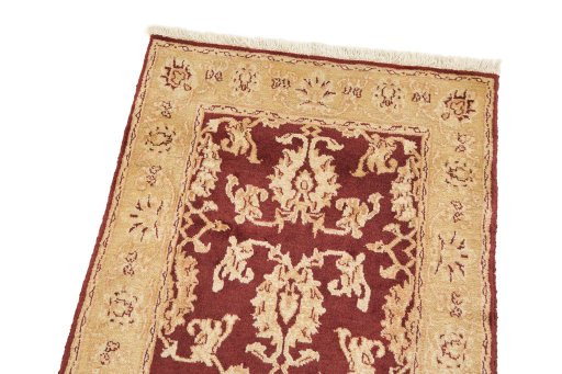 Surface texture of New Isfahan rug with natural Wool and intricate pattern