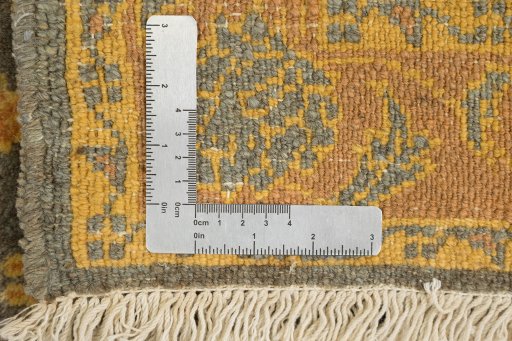 Close-up detail of New Isfahan rug from Iran / Persia showing Wool weave