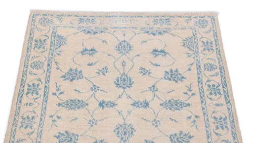 Surface texture of New Isfahan rug with natural Wool and intricate pattern